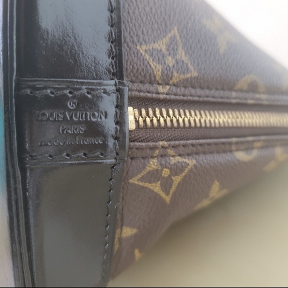 ✨LOUIS VUITTON Alma PM Handbag with non - LV adjustable crossbody strap. - Picture 9 of 15